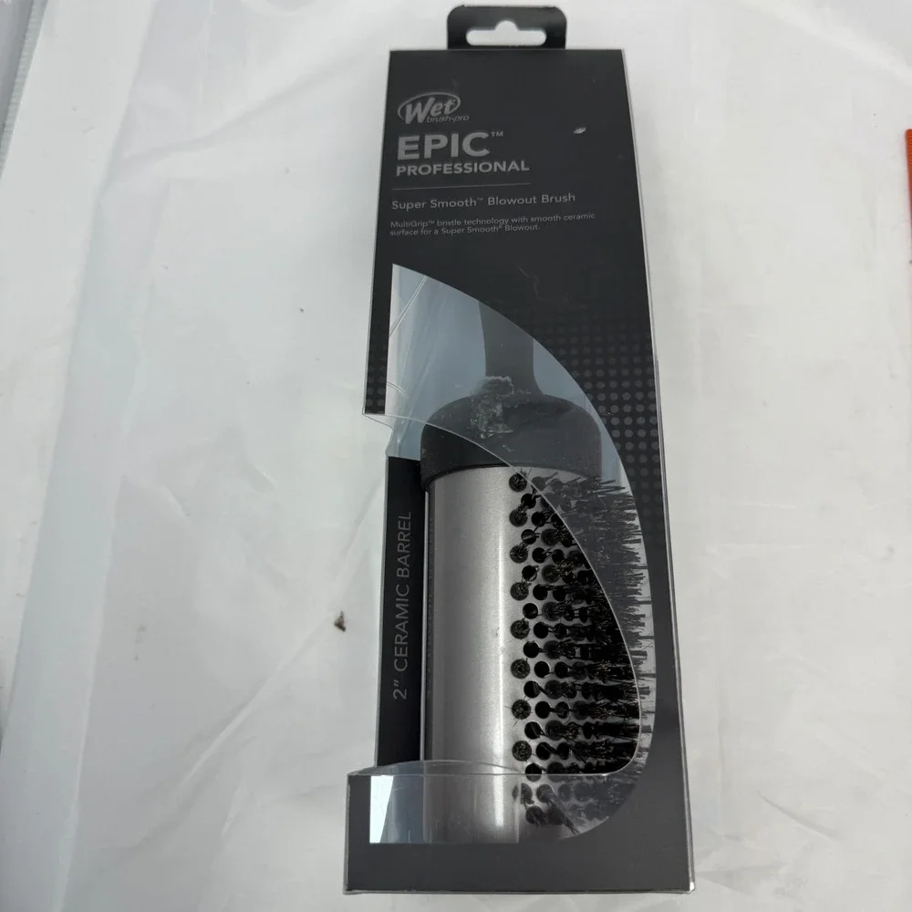 Wet Brush Pro Epic Professional 2 Inch Ceramic Super Smooth Blowout Brush Black